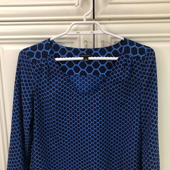 Ann Taylor print women’s blouse - Picture 3 of 9